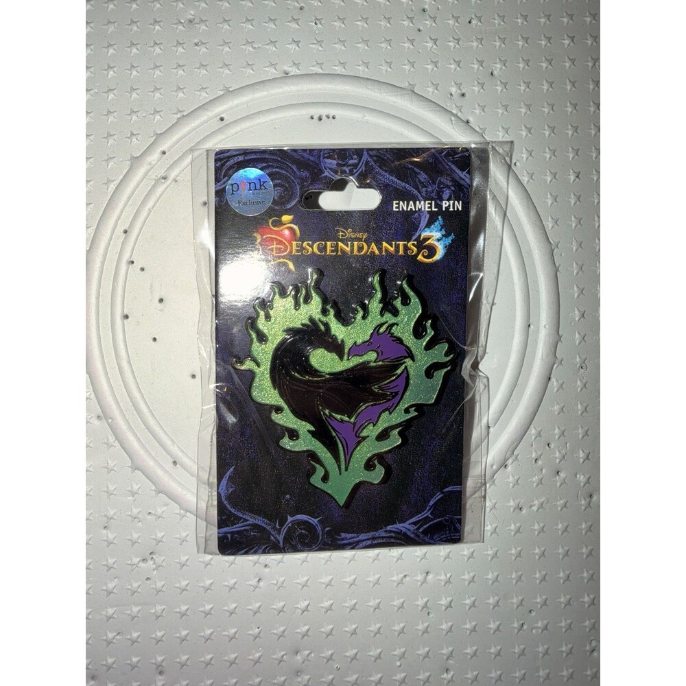 Disney Descendants 3 Dueling Dragons Icon LE 200 PALM Pink A La Mode Pin